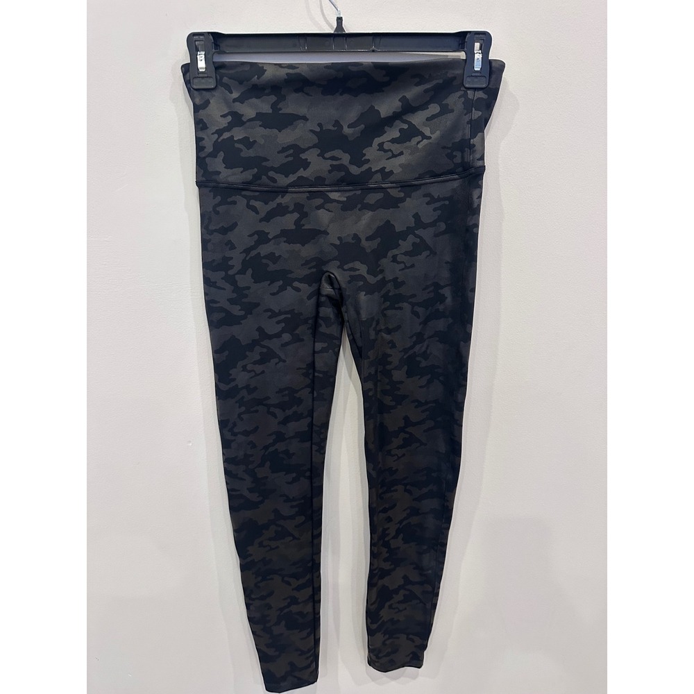 Spanx Look at Me Now Seamless Leggings XL Black Camo High Rise Shaping Stretch